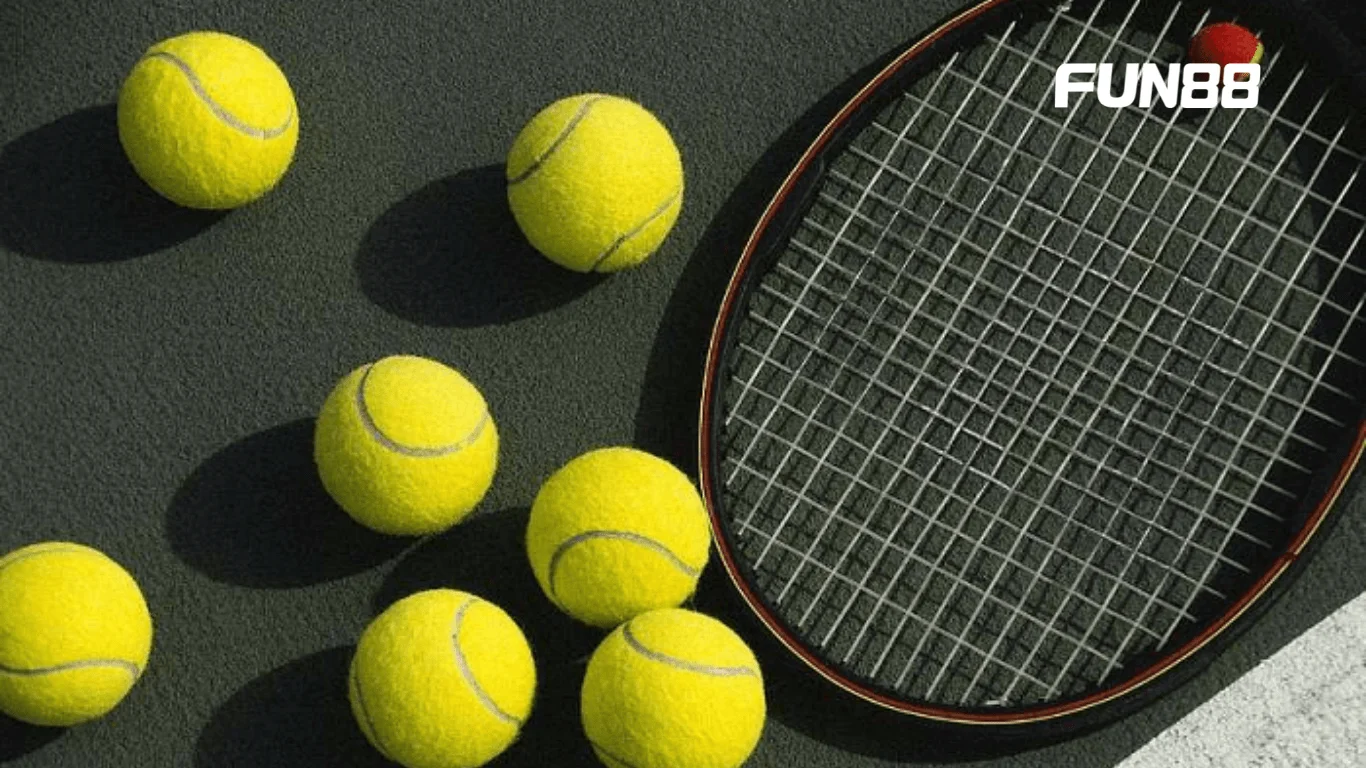 Tennis là bộ môn thể thao đối kháng phổ biến trên thế giới