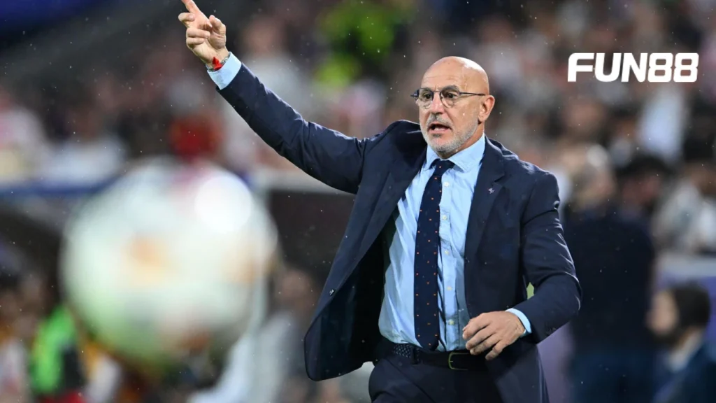 Đoàn quân HLV Luis de la Fuente nắm giữ lợi thế